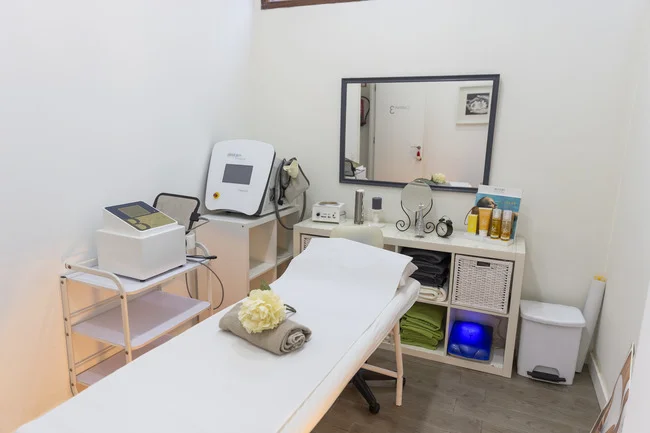 Cabina del Centro de Estética Avanzada Marisa Álvarez en Gijón