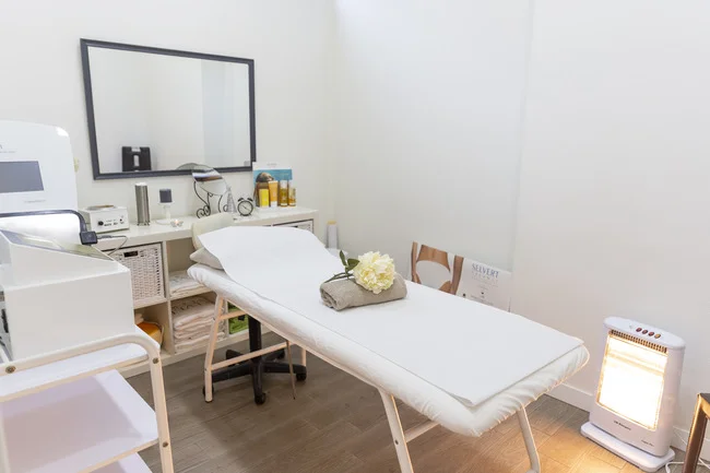 Cabina del Centro de Estética Avanzada Marisa Álvarez en Gijón