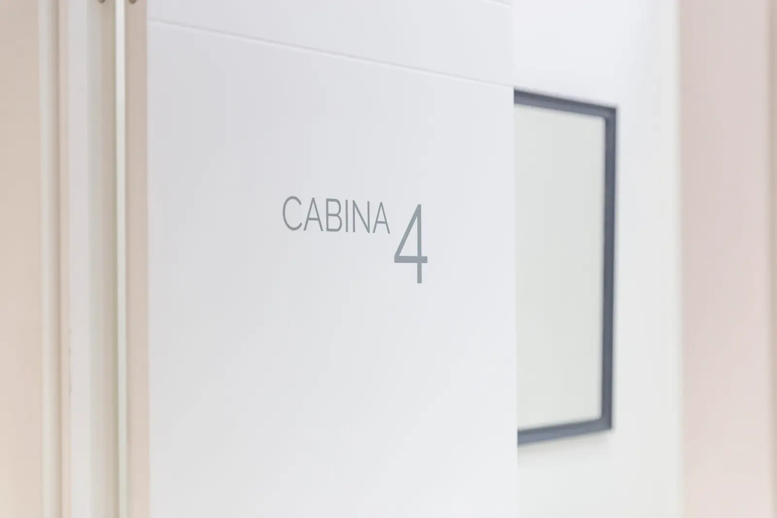 Cabina del Centro de Estética Avanzada Marisa Álvarez en Gijón