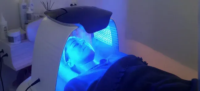 Pasos del tratamiento de Cromoterapia Arco LED en Gijón
